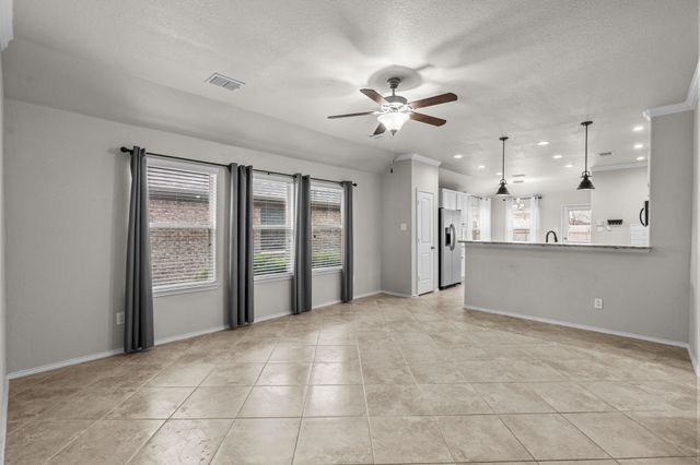9005 Holliday Lane, Cross Roads, TX 76227