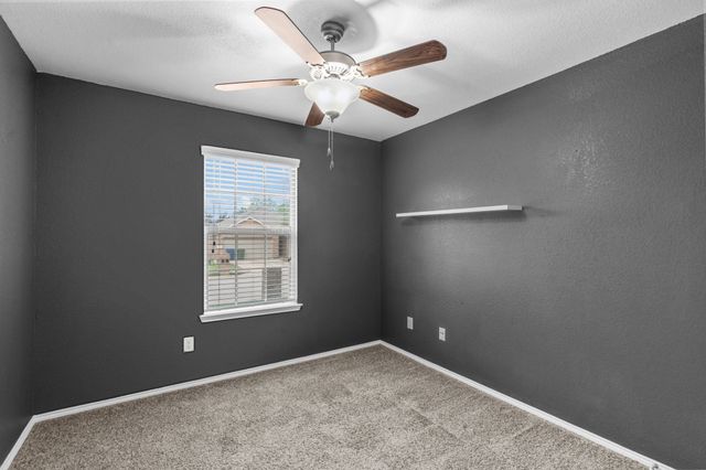 9005 Holliday Lane, Cross Roads, TX 76227