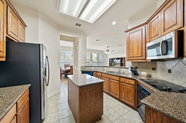 2653 WHISPERING Trail, Little Elm, TX 75068