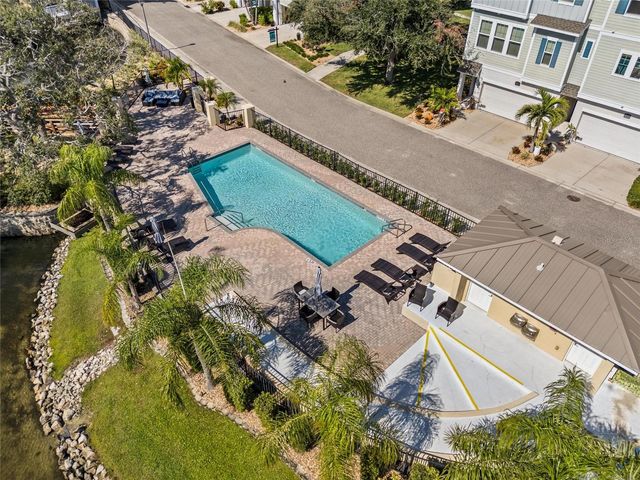 199 E LIVE OAK STREET, Tarpon Springs, FL 34689