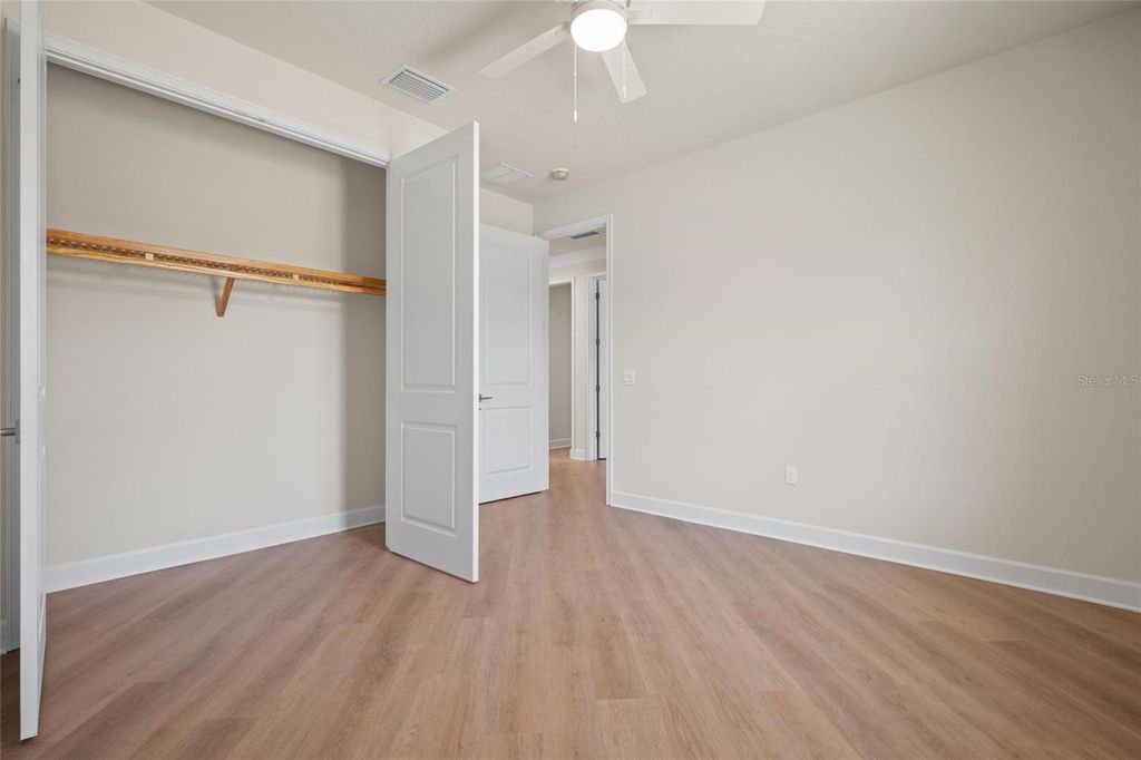 Image 19 of property listing at 199 E LIVE OAK STREET, Tarpon Springs, FL 34689