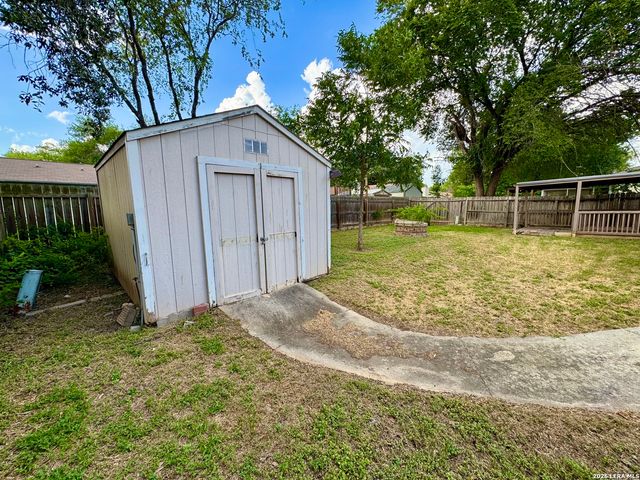 7163 SPRING GROVE ST, San Antonio, TX 78249