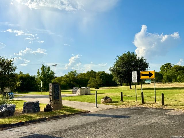 7163 SPRING GROVE ST, San Antonio, TX 78249