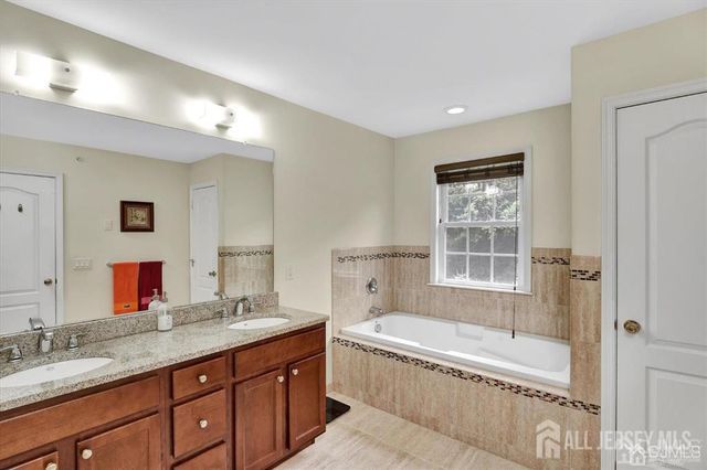 90 Morgan Way, Monroe, NJ 08831