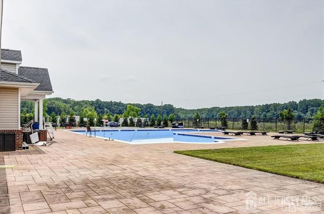 90 Morgan Way, Monroe, NJ 08831