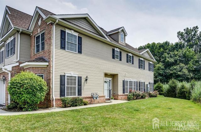 90 Morgan Way, Monroe, NJ 08831