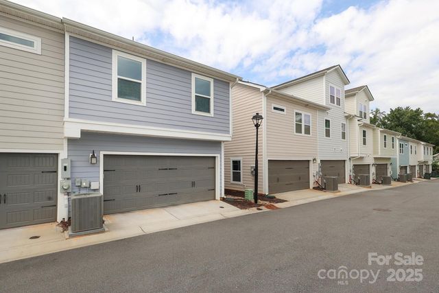 2518 Lydia Avenue, Charlotte, NC 28205