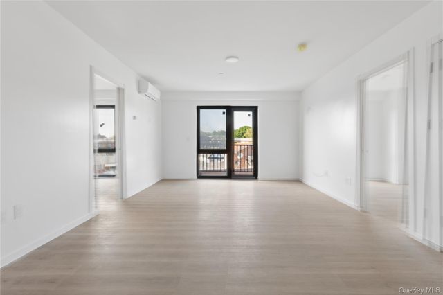 70-25 Queens Boulevard 7H, Woodside, NY 11377