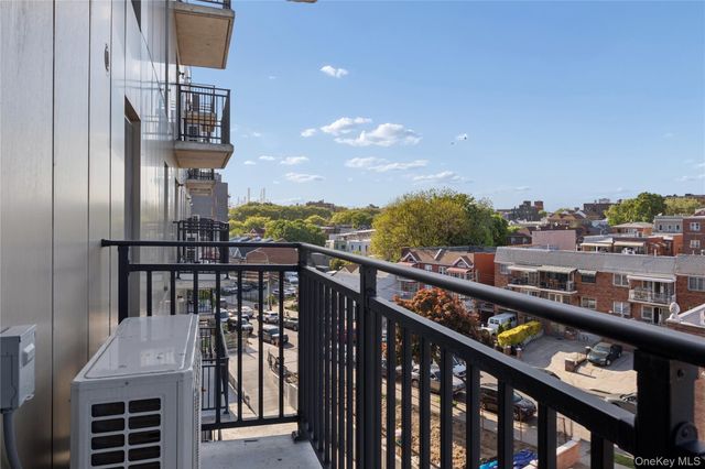 70-25 Queens Boulevard 7H, Woodside, NY 11377