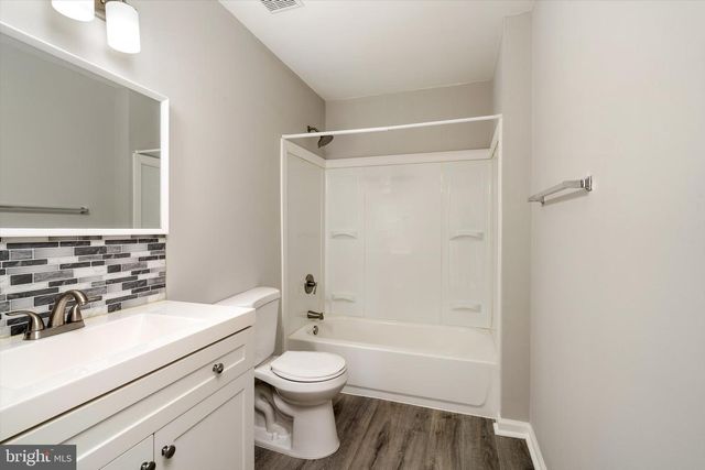 302 ALGONQUIN TRL, Browns Mills, NJ 08015