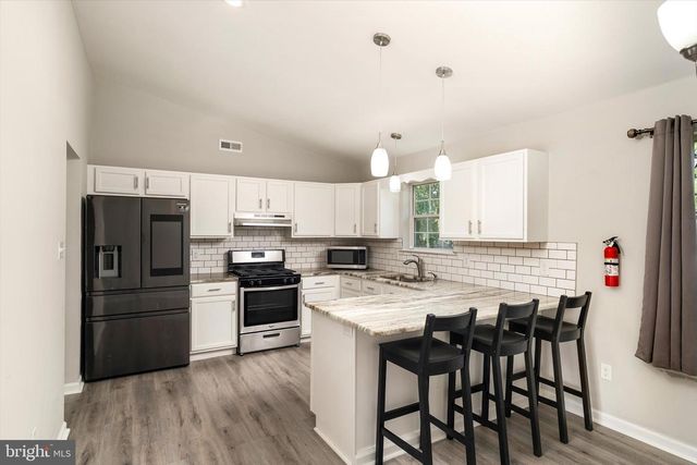 302 ALGONQUIN TRL, Browns Mills, NJ 08015