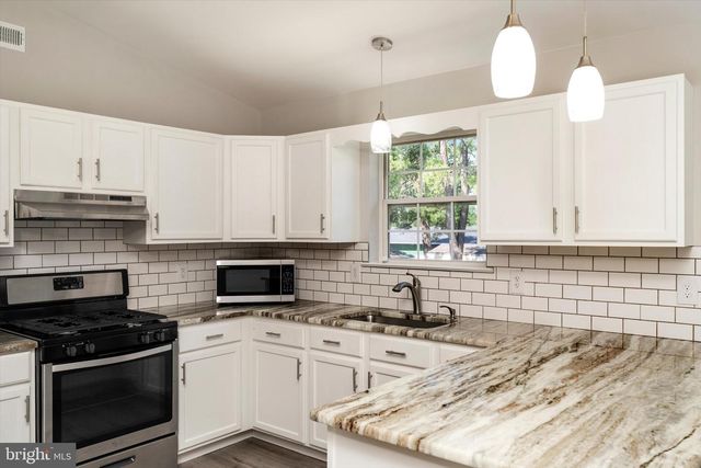 302 ALGONQUIN TRL, Browns Mills, NJ 08015