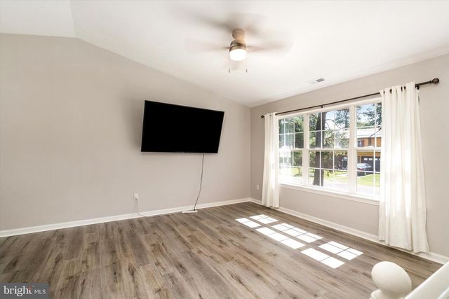 302 ALGONQUIN TRL, Browns Mills, NJ 08015