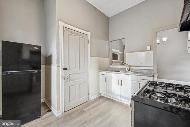 2304 NICHOLAS ST, Philadelphia, PA 19121