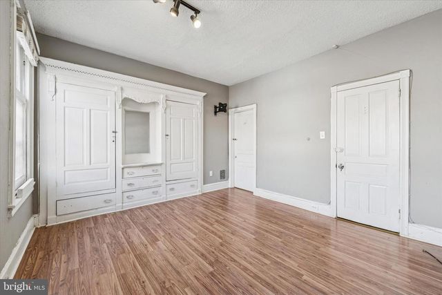 2304 NICHOLAS ST, Philadelphia, PA 19121