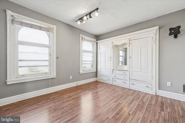 2304 NICHOLAS ST, Philadelphia, PA 19121