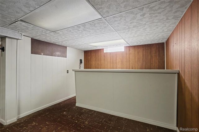 9042 Harrison Street, Livonia, MI 48150