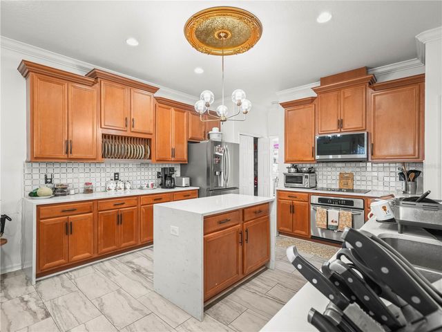 4706 BROOKSHIRE COURT, Lake Wales, FL 33898