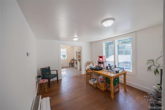 24224 Sumpter Road, Belleville, MI 48111