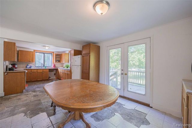24224 Sumpter Road, Belleville, MI 48111