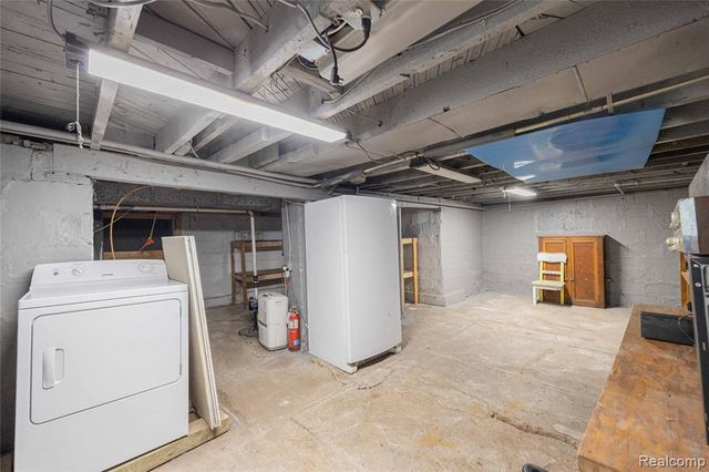 24224 Sumpter Road, Belleville, MI 48111