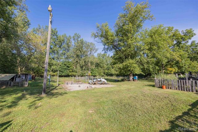 24224 Sumpter Road, Belleville, MI 48111