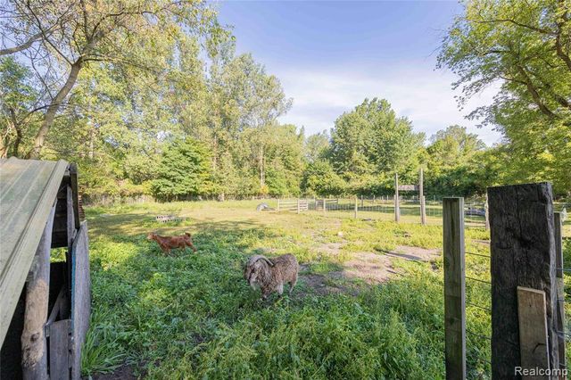 24224 Sumpter Road, Belleville, MI 48111