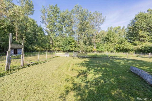 24224 Sumpter Road, Belleville, MI 48111