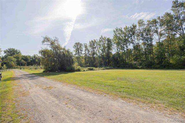 24224 Sumpter Road, Belleville, MI 48111
