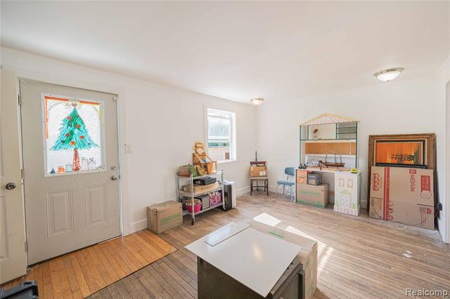 24224 Sumpter Road, Belleville, MI 48111