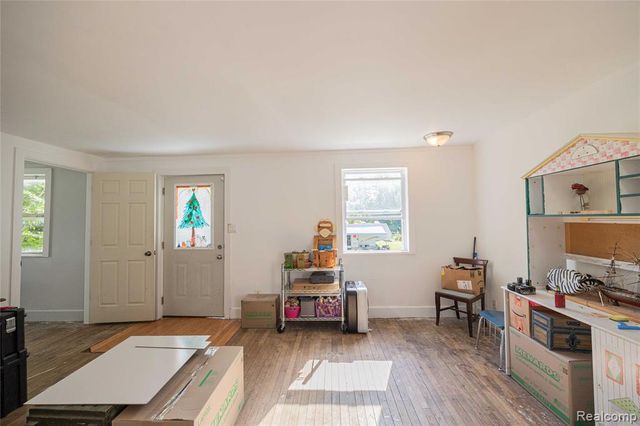 24224 Sumpter Road, Belleville, MI 48111