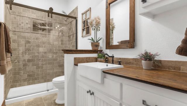 218 River Oaks Drive, Combine, TX 75159