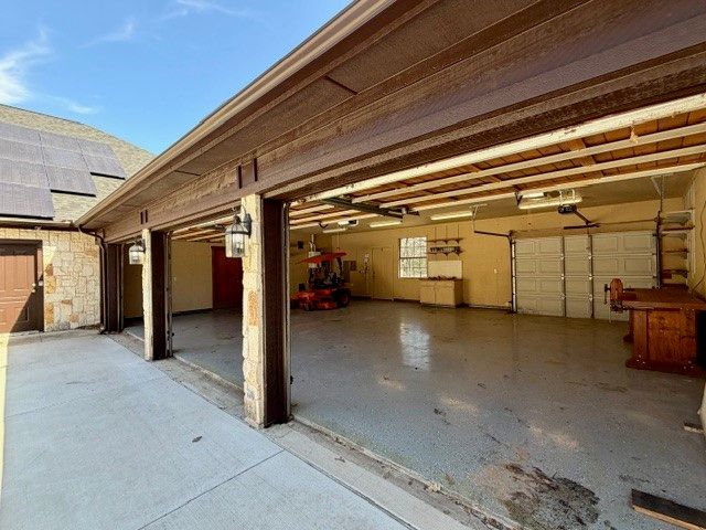 218 River Oaks Drive, Combine, TX 75159