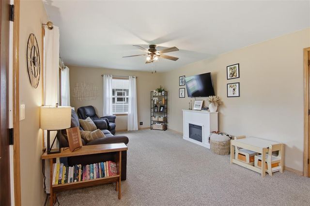 3027 Saturn Avenue, Eau Claire, WI 54703