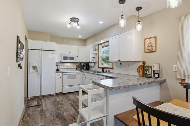3027 Saturn Avenue, Eau Claire, WI 54703
