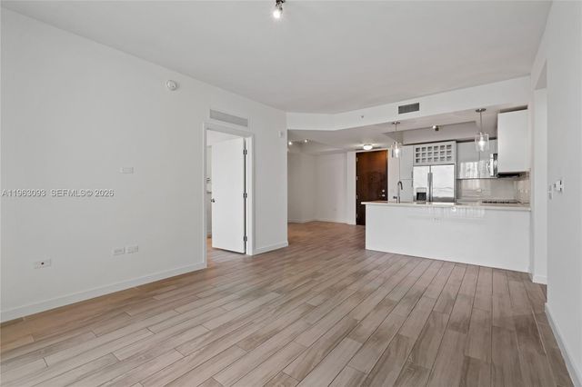 999 SW 1 AVENUE 2411, Miami, FL 33130