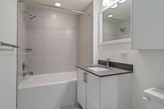 999 SW 1 AVENUE 2411, Miami, FL 33130