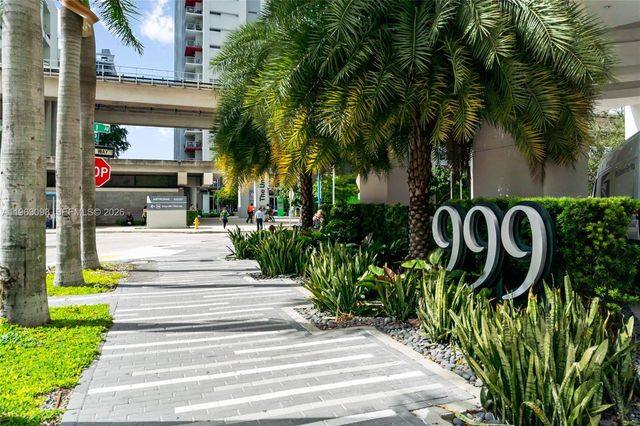 999 SW 1 AVENUE 2411, Miami, FL 33130