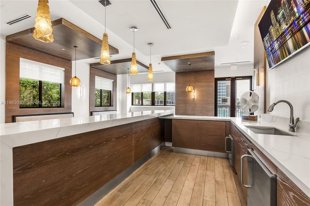 999 SW 1 AVENUE 2411, Miami, FL 33130