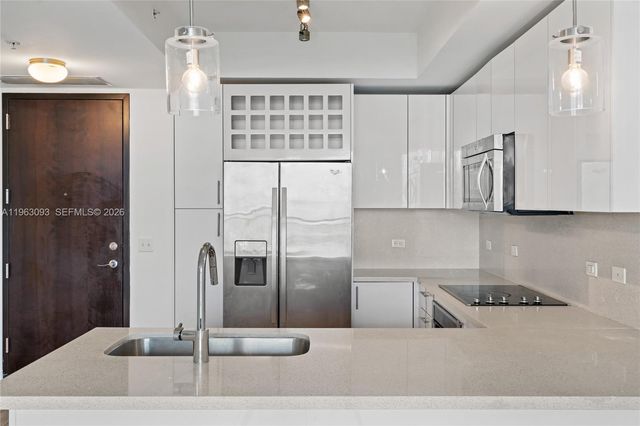 999 SW 1 AVENUE 2411, Miami, FL 33130