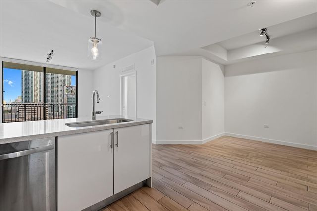 999 SW 1 AVENUE 2411, Miami, FL 33130