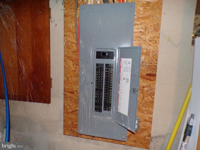 3316 STOUDTS FERRY BRIDGE RD, Reading, PA 19605