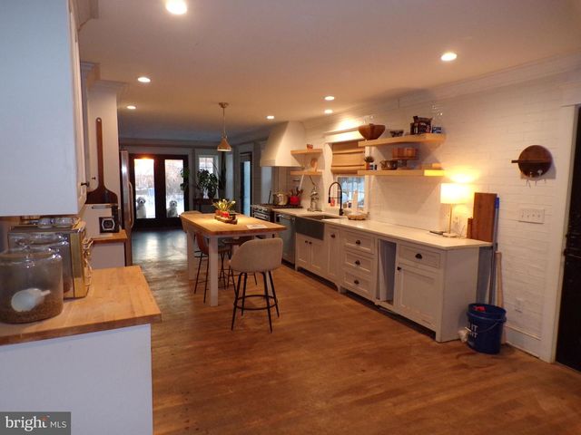 3316 STOUDTS FERRY BRIDGE RD, Reading, PA 19605