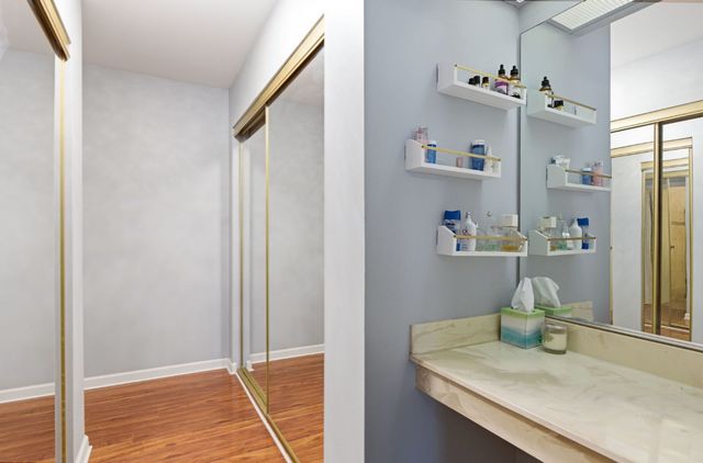 263 S Clubhouse Drive 205, Palatine, IL 60067