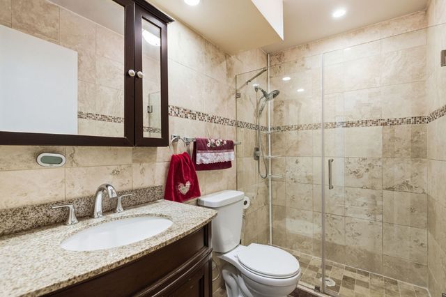 263 S Clubhouse Drive 205, Palatine, IL 60067