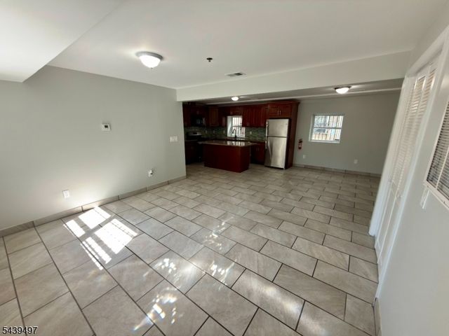 64 Montclair Ave 3, Newark City, NJ 07104