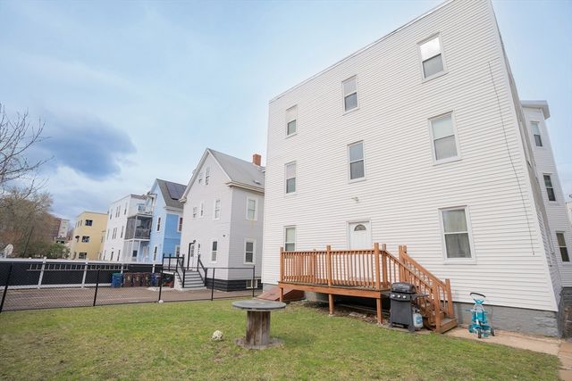 171 Hichborn St. 2R, Revere, MA 02151