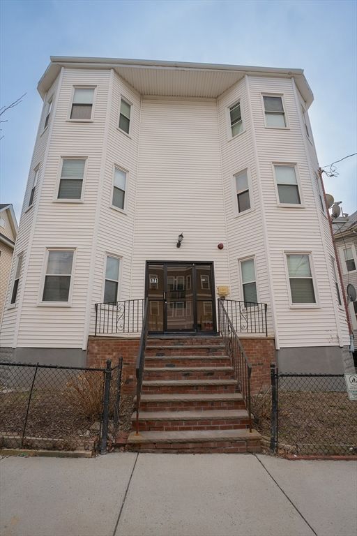 171 Hichborn St. 2R, Revere, MA 02151