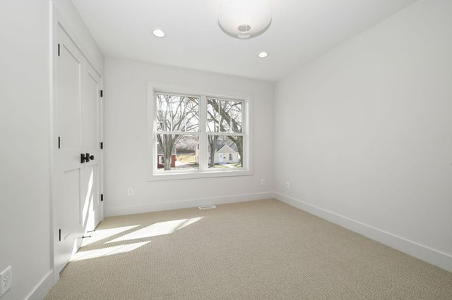 3242 Sumter Avenue S, Saint Louis Park, MN 55426