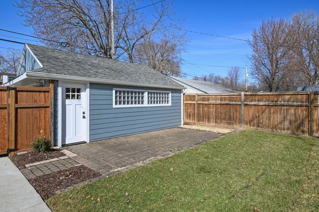 3242 Sumter Avenue S, Saint Louis Park, MN 55426